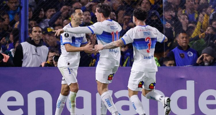 Universidad Católica eliminó a Boca Juniors de Copa Libertadores y en La Bombonera.