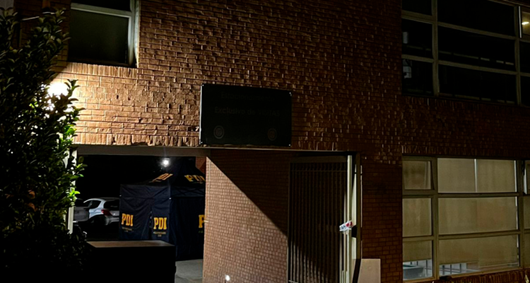 Confirman detención del padre de niña de 2 años que murió tras caer de un piso 11 en Las Condes