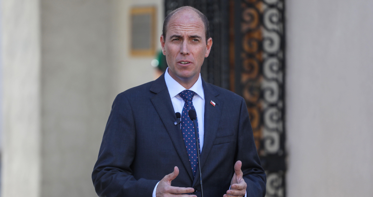 Arrau responde por existencia de plan de seguridad y dice que política vigente de Boric es suficiente