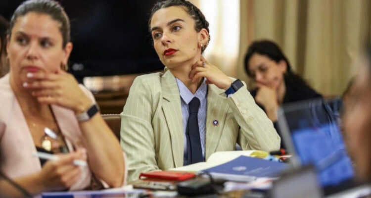 Diputada (REP) Rodríguez denuncia amenazas de muerte emulando caso de Charlie Kirk