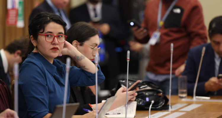 Diputada Serrano critica a Alvarado Busca dividir a la oposición para ocultar la crisis oficialista