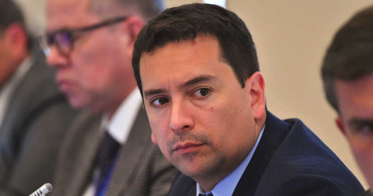 Diputado Cristián Araya afirma que hay apoyos en privado de Chile Vamos para AC contra exministro Grau