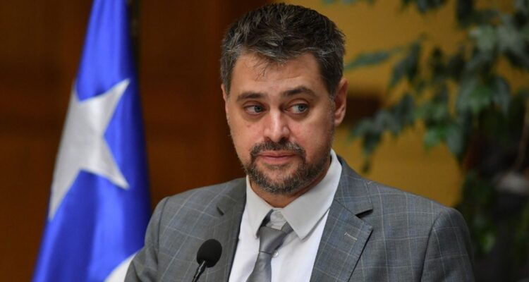 “Daña la democracia”: Bancada PS acusa “censura” contra diputado Manouchehri en comisión de Hacienda