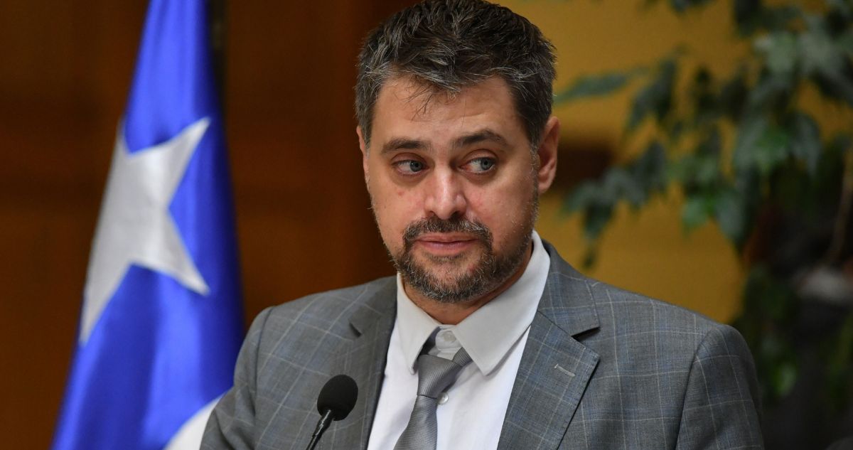 Manouchehri (PS) critica a Quiroz y acusa colusión del gobierno por recorte presupuestario en salud