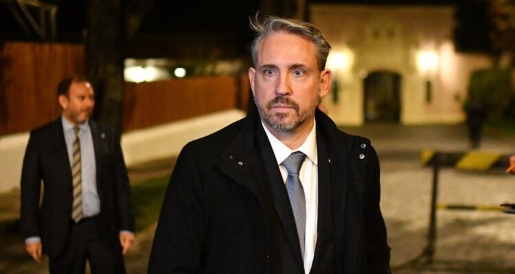 Diputado republicano acusa antecedentes falsos por subsidio irregular de pareja: “Estábamos separados”