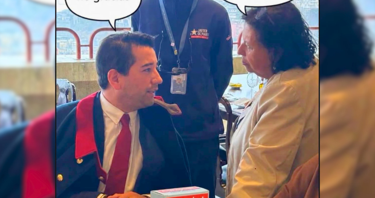 “Me compra parches curita”: Olivares se burla de Pizarro tras polémica de diputados por capa prusiana