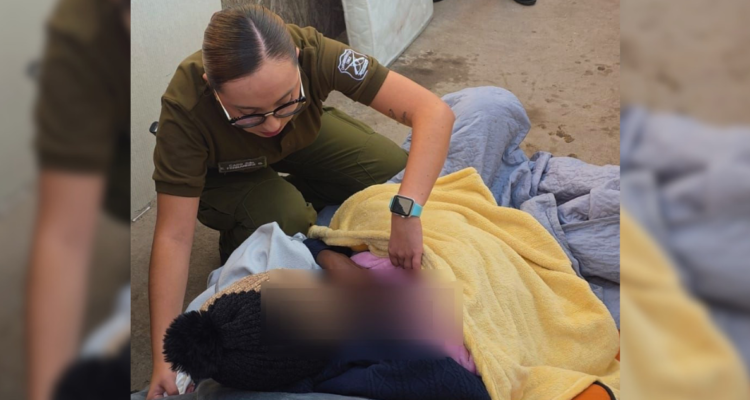 Carabineros asiste parto de emergencia en campamento de Puente Alto y logra nacimiento de una niña