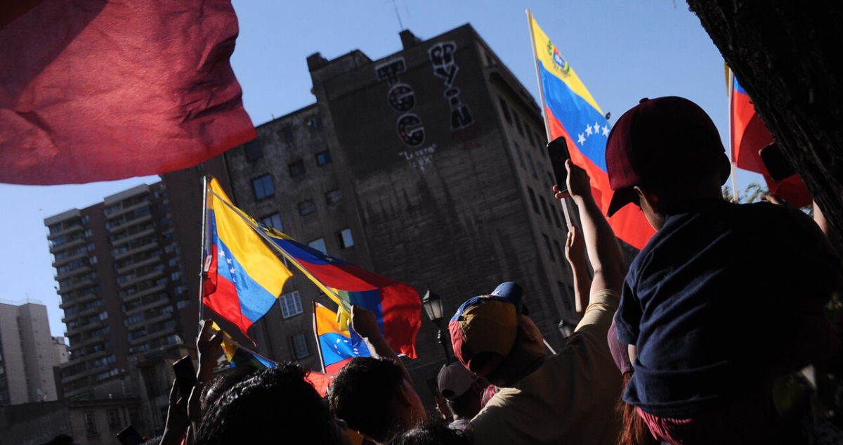 España dejará de dar residencia a venezolanos por razones humanitarias