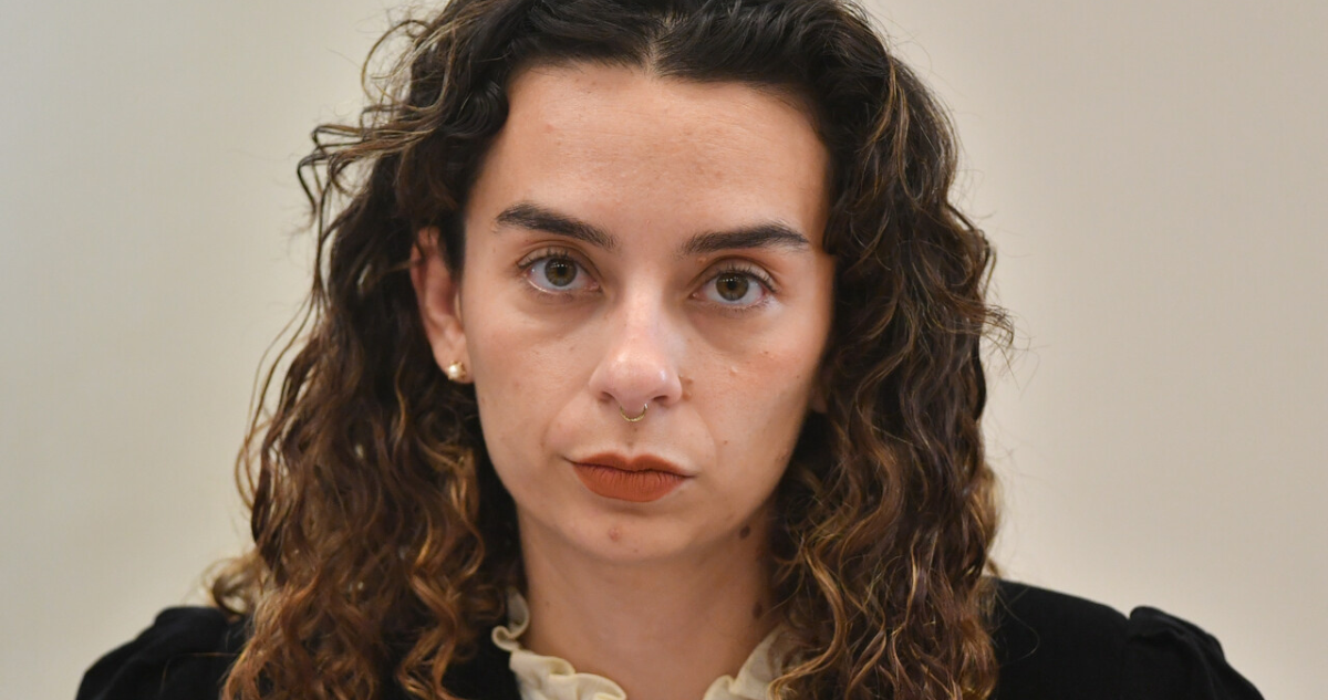 Facultad de Derecho de la U. de Chile rechaza funa con escupos y empujones a diputada Rodríguez
