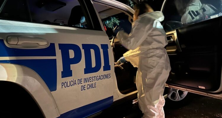 Investigan nuevo femicidio: autor se mantiene prófugo tras dispararle a su pareja en Buin