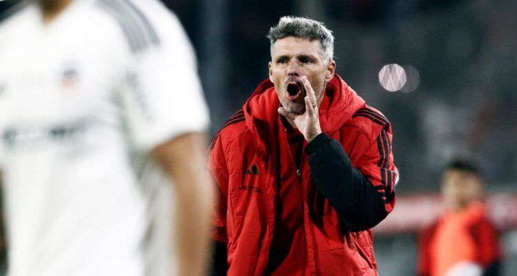 Fernando Ortiz reclamó contra arbitraje y terminó expulsado en Copa de la Liga.