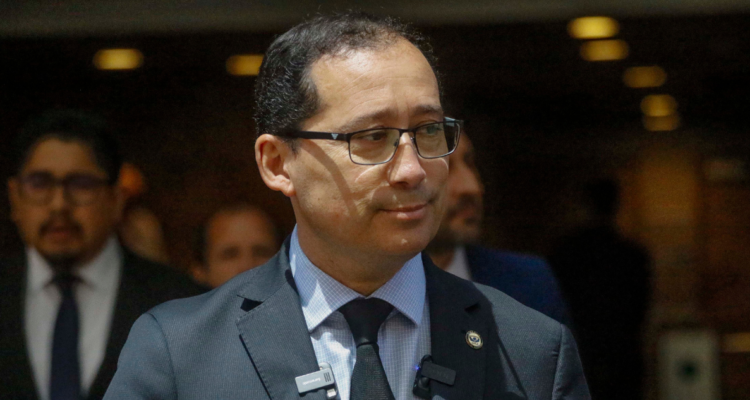 Fiscal Cubillos dirigirá investigación a gestión de Codelco: ya indagaba accidente en El Teniente