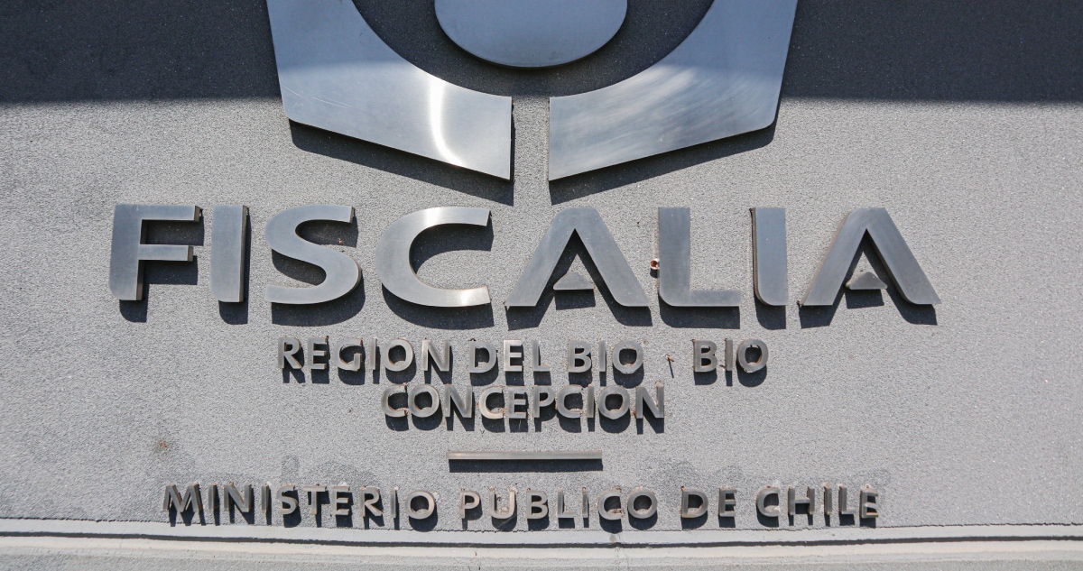 Fiscalía investigación denuncia violación grupal