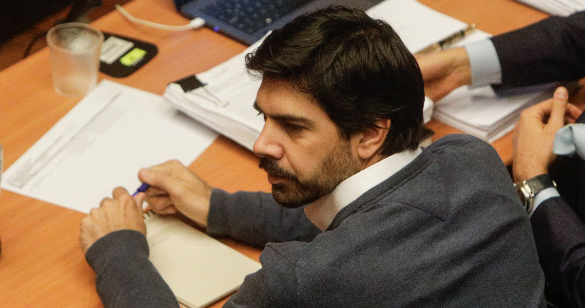 Fiscalía pide prisión preventiva para exdiputado Lavín León y su asesor de confianza