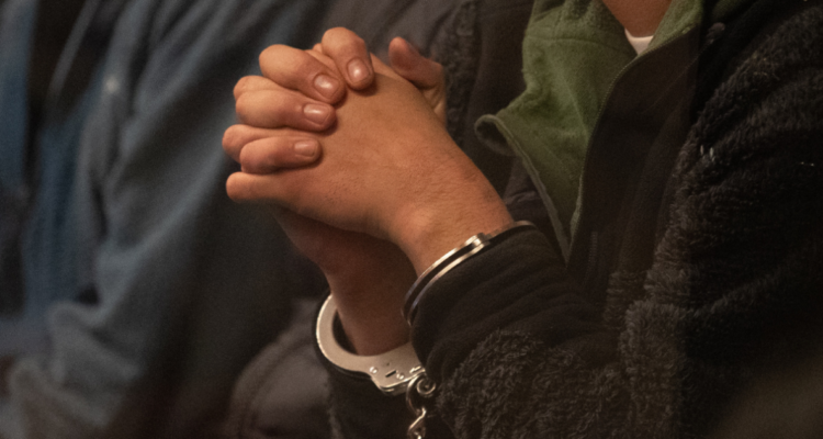 Prisión preventiva para hombre que violó a su hija de 5 años y almacenó material audiovisual del hecho