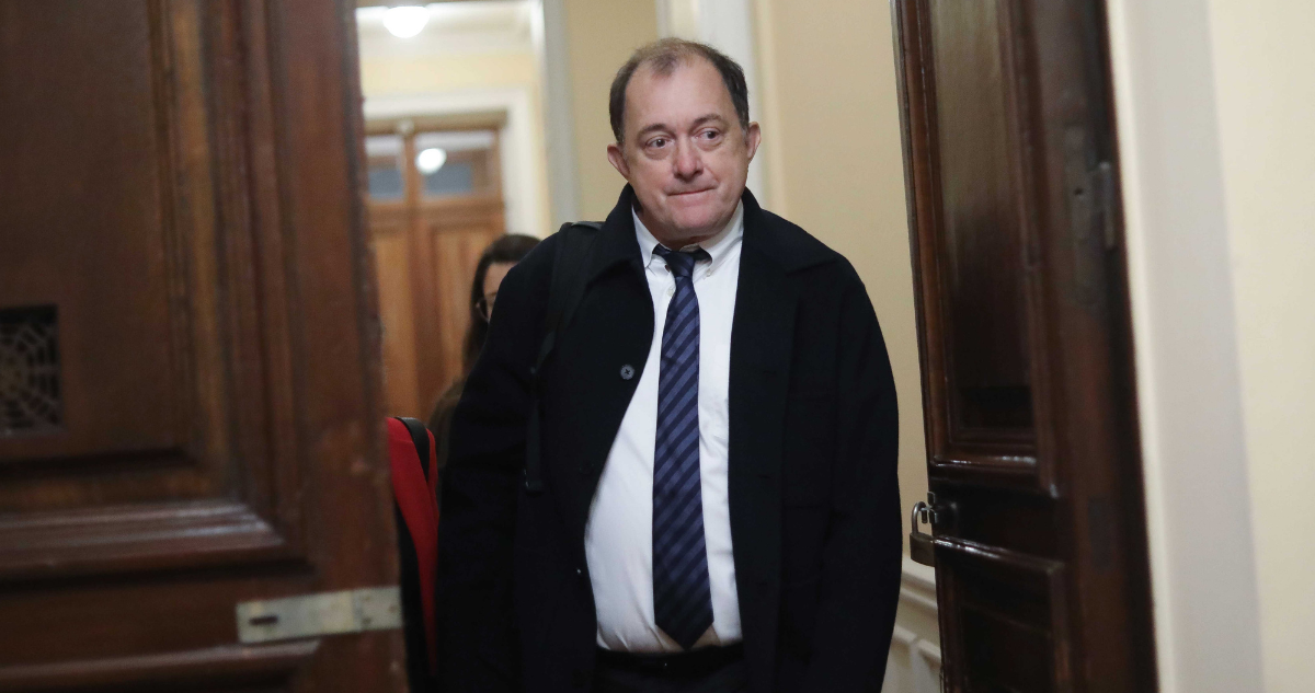 Ministro Poduje afirma que próxima semana inician demoliciones en El Olivar por casas con fallas