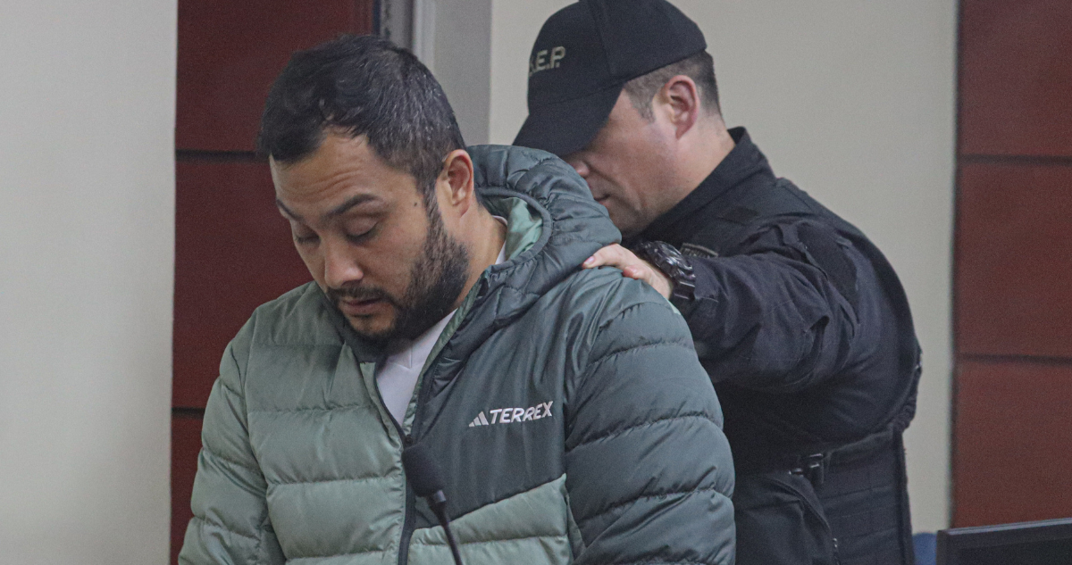 Justicia confirma prisión preventiva para chofer de micro que apuñaló a estudiante en Concepción