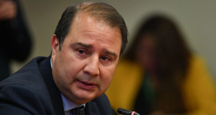 Gobierno anuncia notificación y posibles multas a empresas que contraten migrantes irregulares