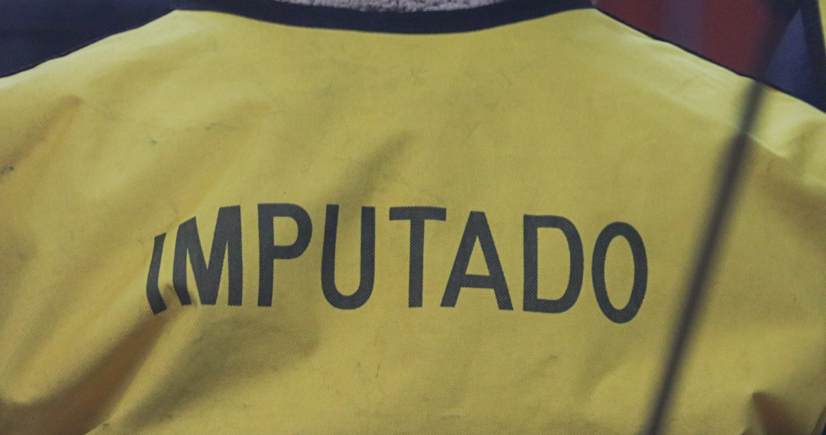 Extienden formalización de 3 carabineros y 12 civiles acusados por asociación criminal en Curanilahue