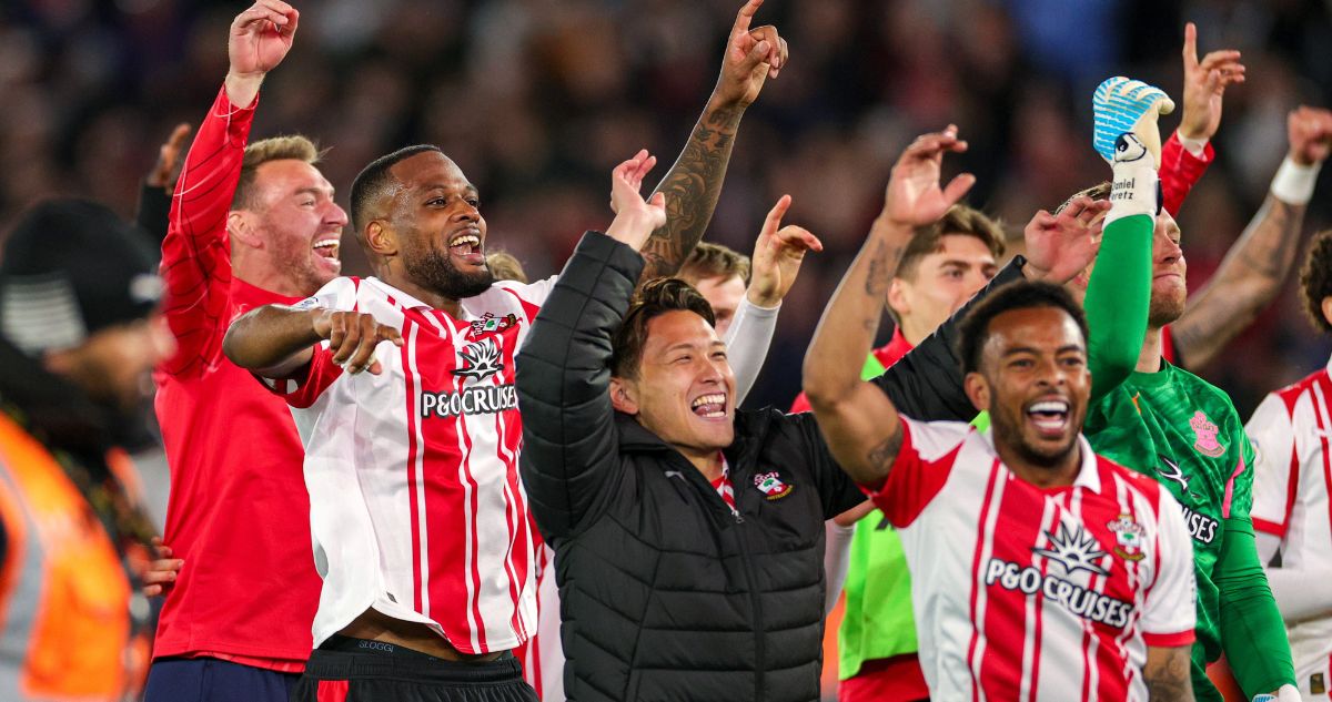 Southampton fue expulsado de final por ascenso a la Premier League tras escándalo de espionaje.