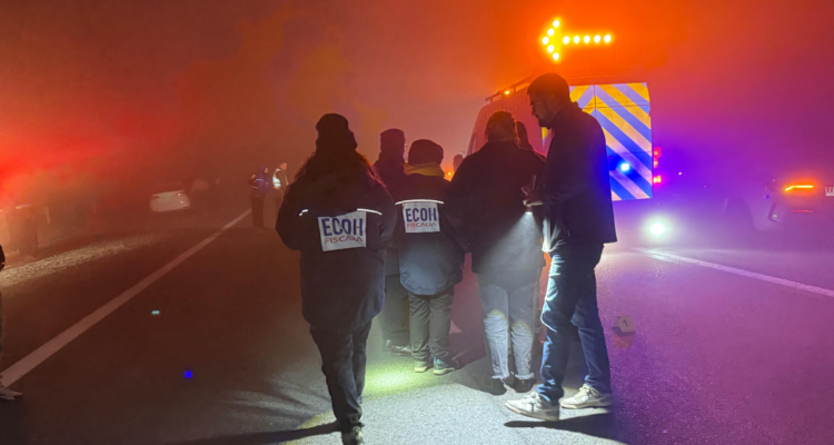 Investigan hallazgo de cadáver con múltiples disparos en la Autopista Acceso Sur en Buin