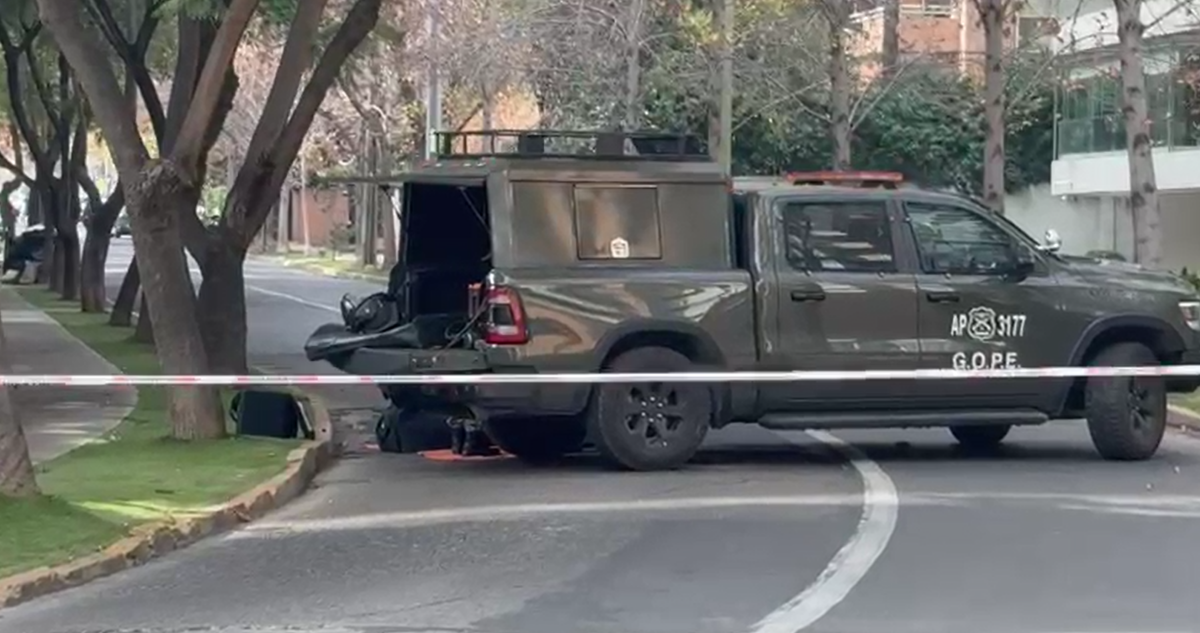 Investigan hallazgo de posible granada en departamento de Las Condes