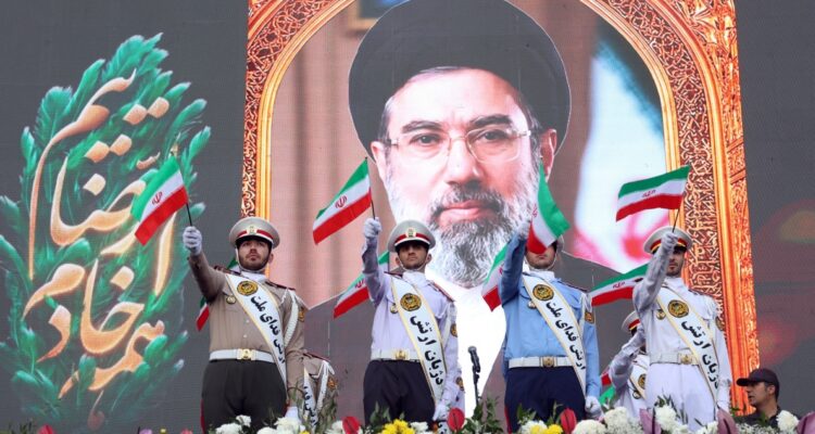 Tras rechazo de Trump: Irán asegura que su propuesta de paz no es excesiva