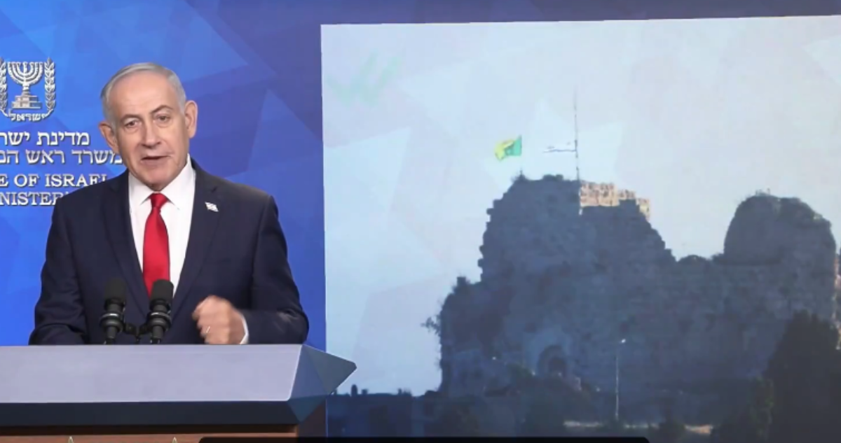 Netanyahu celebra toma del castillo de Beaufort en el Líbano.