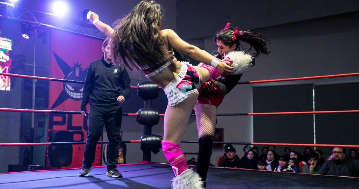 Javistar peleando en Xplosión