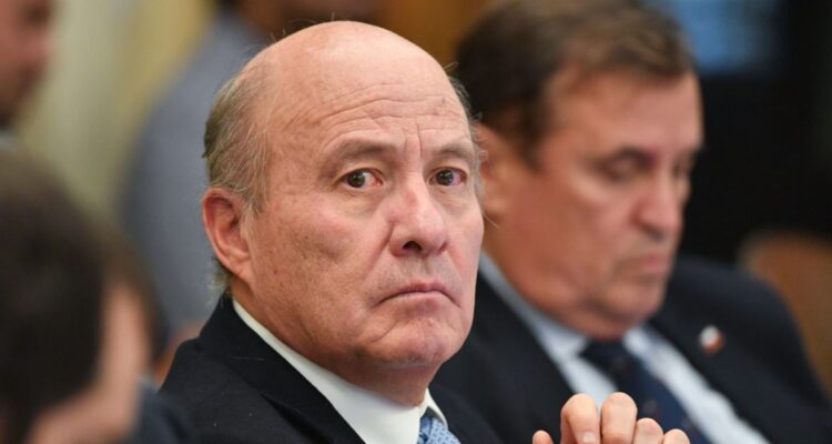 Ministro Quiroz aborda AC contra Grau y espera que no afecte a negociación por megarreforma