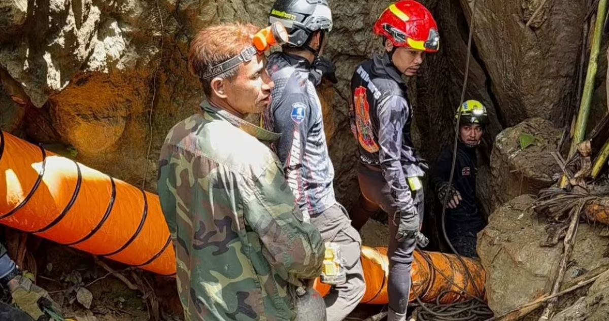 Operación de rescate en cueva en Laos