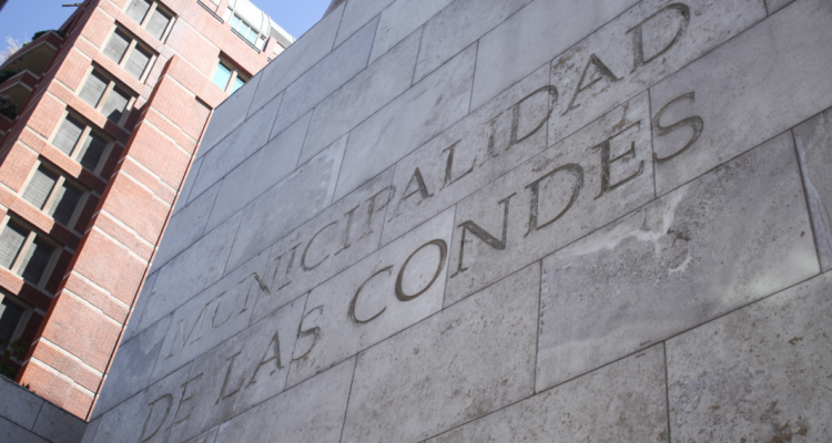 Las Condes: revelan posibles sucesores ante salida de concejales que trabajan en el gobierno de Kast