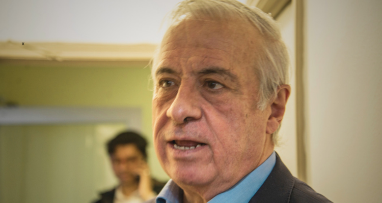 Mañalich advierte riesgo sanitario por solicitud datos de migrantes y apunta a Sauerbaum: “Elevemos el nivel”