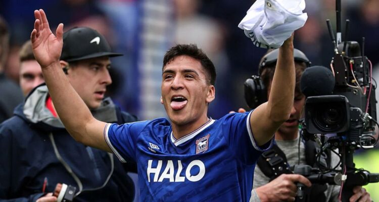 Marcelino Núñez ascendió a Premier League con el Ipswich Town.
