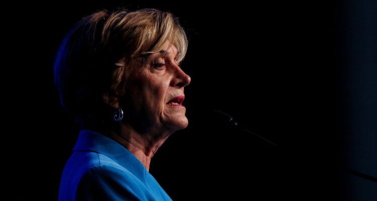 Crítica de Matthei a Plan de Reconstrucción del gobierno vuelve a tensionar interna de Chile Vamos