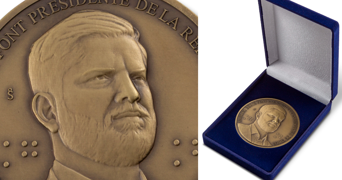 Casa de Moneda ya puso a la venta medallas con rostro de Boric: se detalla precio y características