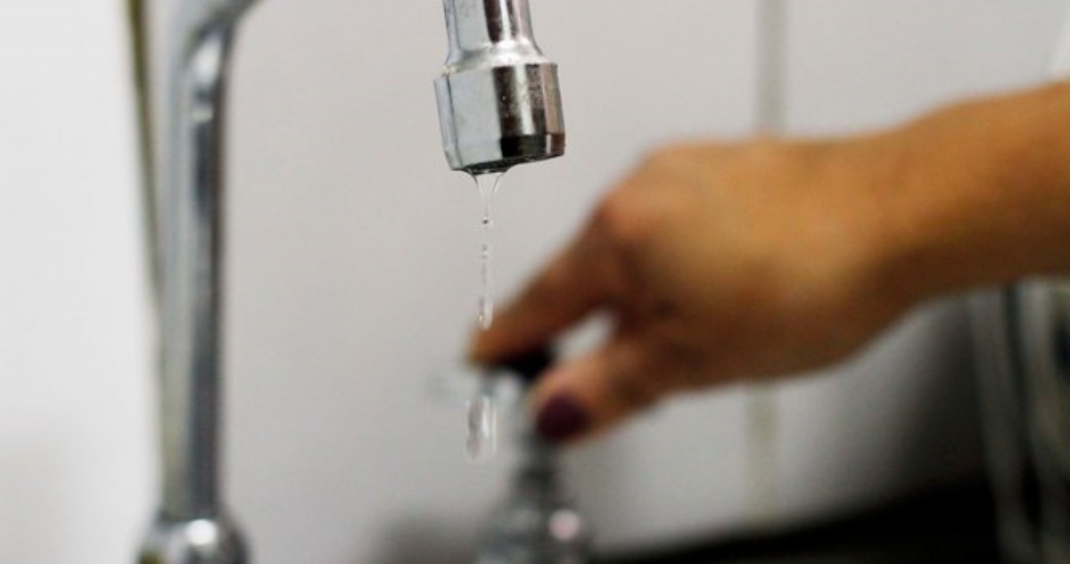Anuncian megacorte de agua potable de 36 horas en sectores de 8 comunas de la región Metropolitana