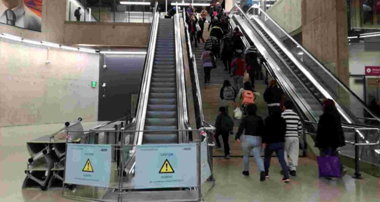 Metro explica fallas en ascensores y escaleras mecánicas: La mitad serían por vandalismo o mal uso