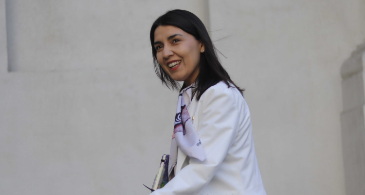 Ministra Marín confirma que presentará indicaciones a Sala Cuna Universal “para que pueda avanzar”