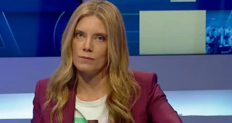 Mónica Rincón sacó a aplausos en redes tras responder a usuario que la trató de “tortillera”