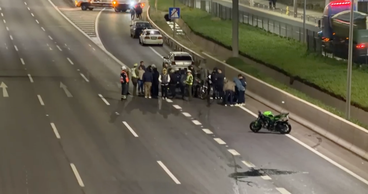 Sobrevivientes quedaron detenidos: revelan detalles de accidente que dejó tres motociclistas muertos