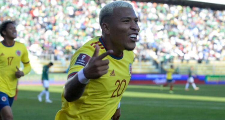 Roger Martínez atacó al DT de Colombia por no citarlo al Mundial 2026.