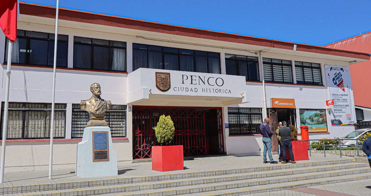 Contraloría investigará a Municipalidad de Penco por irregular renuncia de directora jurídica