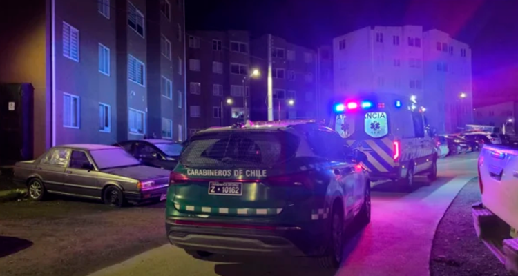 Hombre es asaltado y apuñalado en Punta Arenas: en el hospital, fue detenido por una causa pendiente