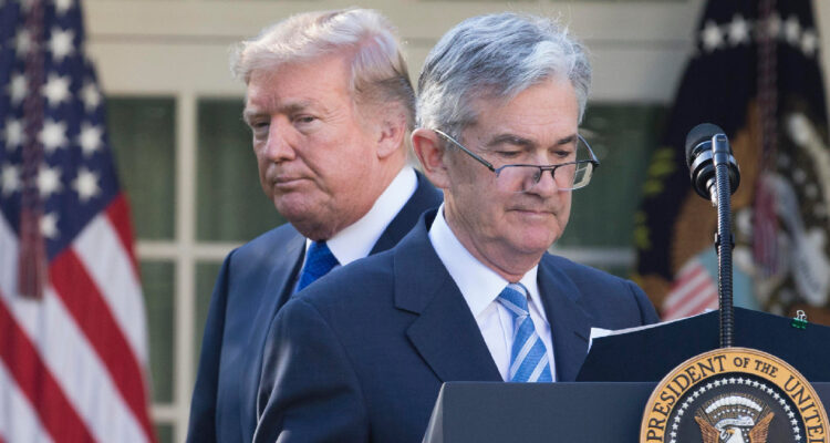 Powell deja la presidencia de la Fed tras ocho años que terminan marcados por amenazas de Donald Trump