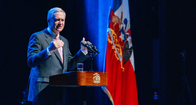Presidente Kast recalca que seguirán con el Plan de Reconstrucción pese a diversas alertas del CFA