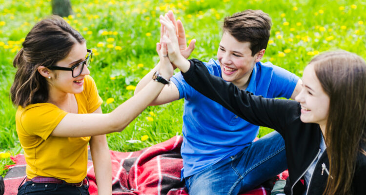 Lanzan programa Generación Digital: más de 500 adolescentes se capacitarán para prevenir ciberbullying