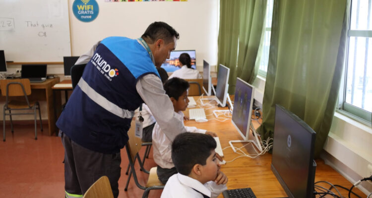 Hito en Coquimbo: Proyecto "Última Milla" llevará internet de alta velocidad a 43 localidades rurales