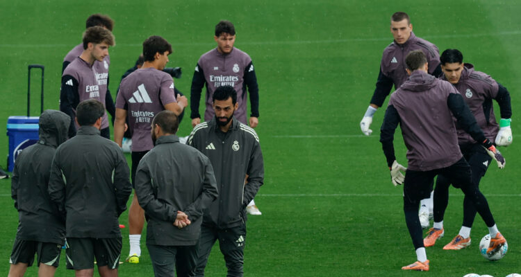 Real Madrid en entrenamiento contexto