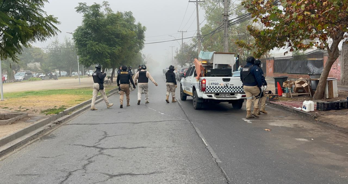 Realizan operativo de retiro de comercio ambulante afuera de Santiago 1 y la ex Penitenciaría